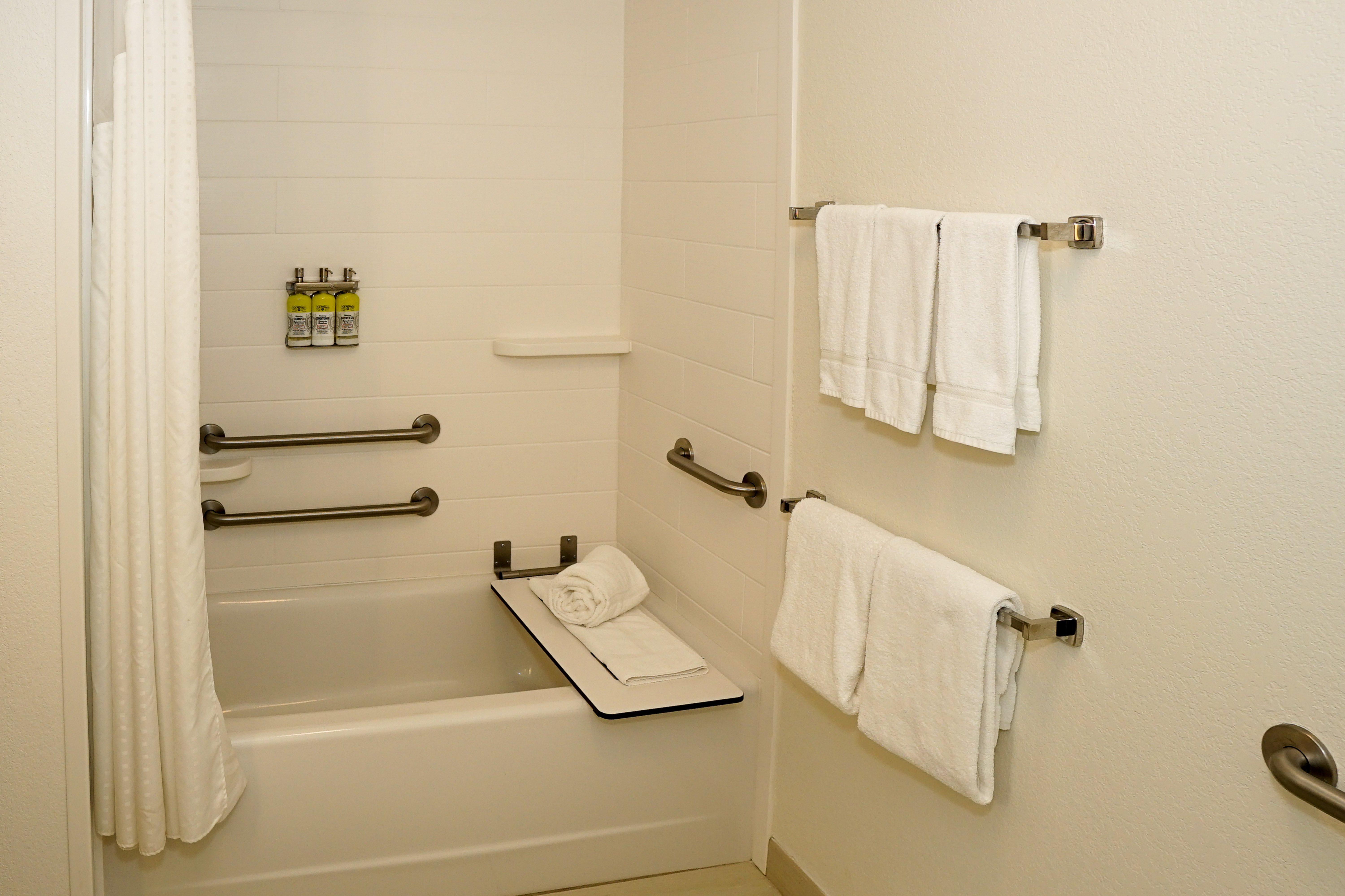 Holiday Inn Express & Suites - Aurora Medical Campus By Ihg Luaran gambar