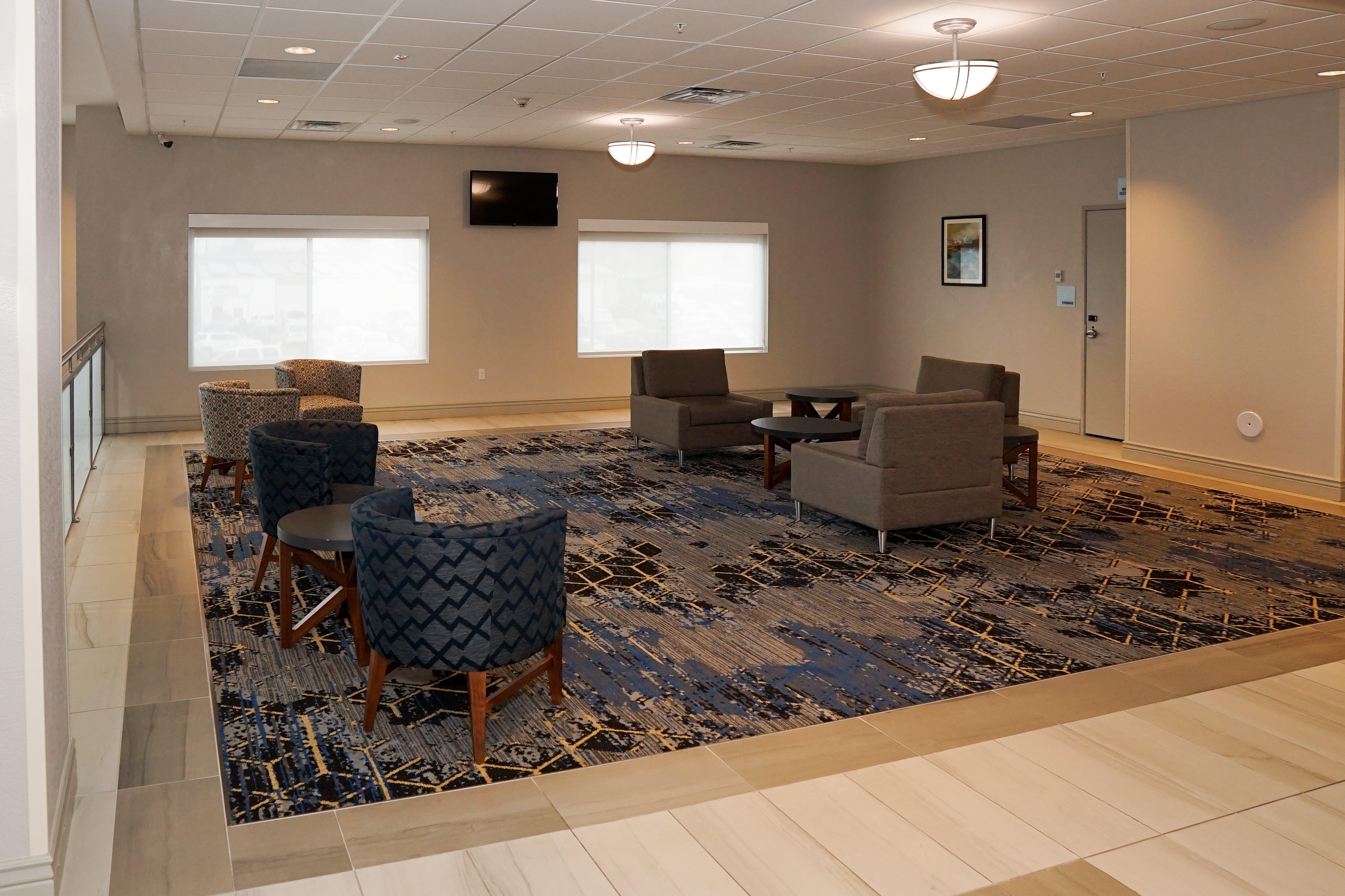 Holiday Inn Express & Suites - Aurora Medical Campus By Ihg Luaran gambar