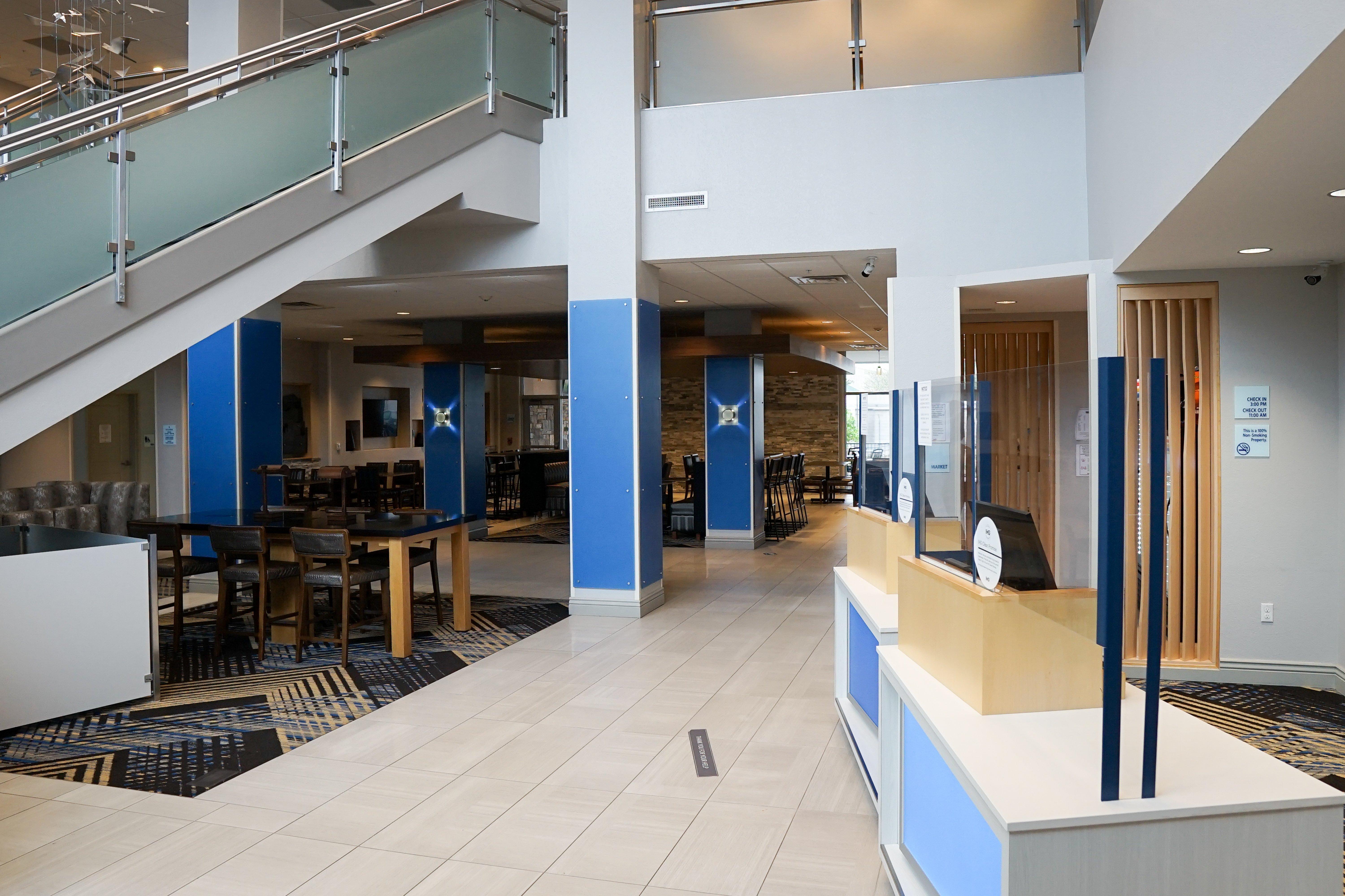 Holiday Inn Express & Suites - Aurora Medical Campus By Ihg Luaran gambar